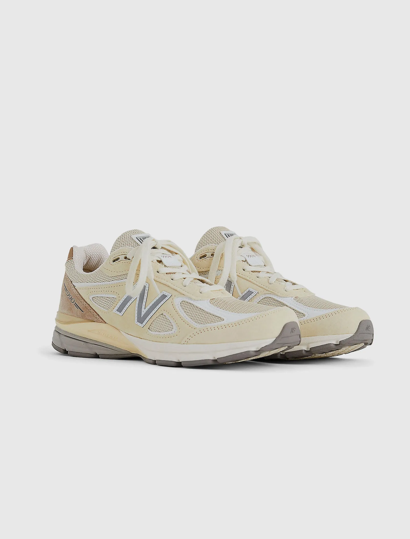 New Balance Cruz Mens 990 V4 MADE IN USA "CREAM"