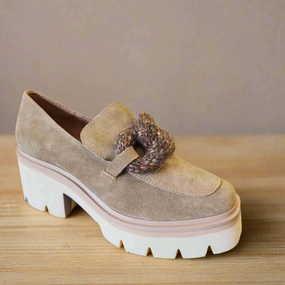 Penny Loafers Axis Jinx ALL BLACK Link Lug in Camel