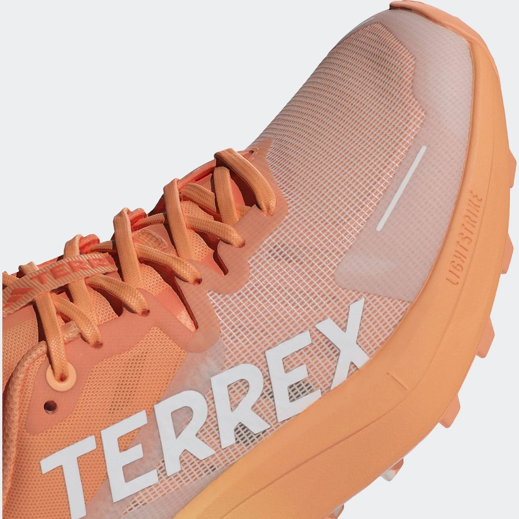 Review Trail Running Shoes adidas Terrex Agravic Flow 3 | Amber Tint / Crystal White / Putty Mauve | Womens