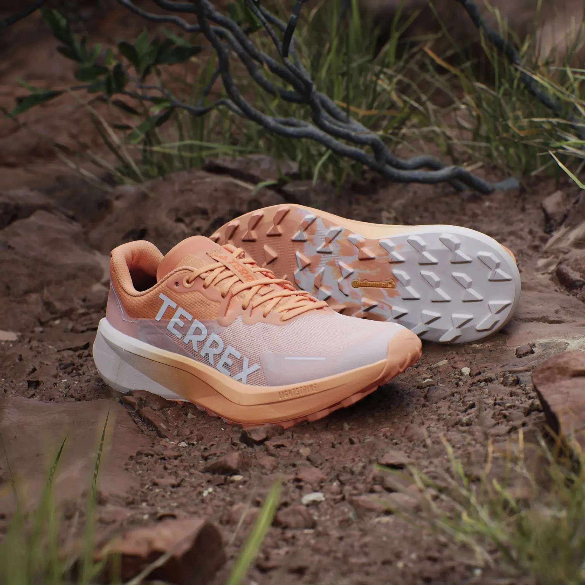 Best Hybrid Running Shoes For Trail And Road adidas Terrex Agravic Flow 3 | Amber Tint / Crystal White / Putty Mauve | Womens