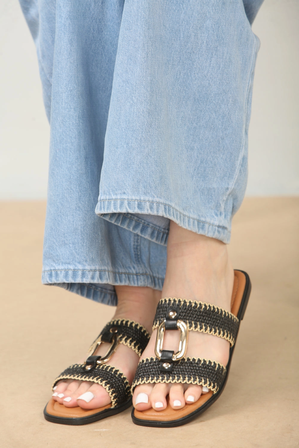 Best Comfort Shoes For Feet Black Designer Contrast Stitch Slider (PACK A)