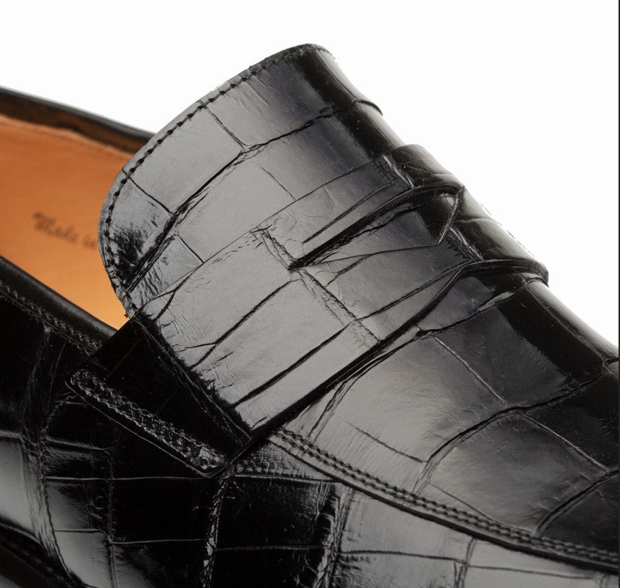 Style: Piccolo-Black Driving Loafers With Arch Support