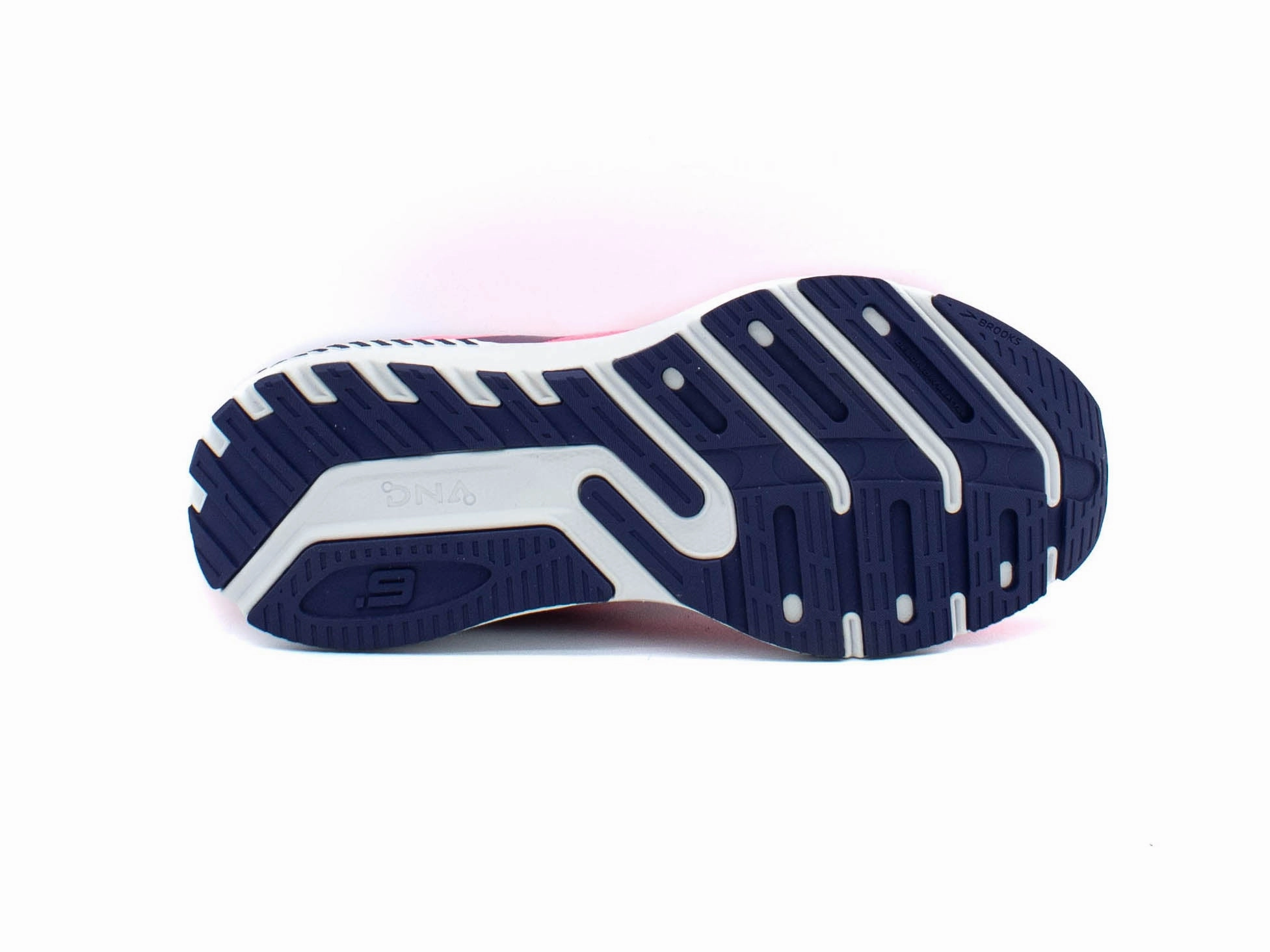 Maximalist Running Shoes BROOKS  Launch GTS 9