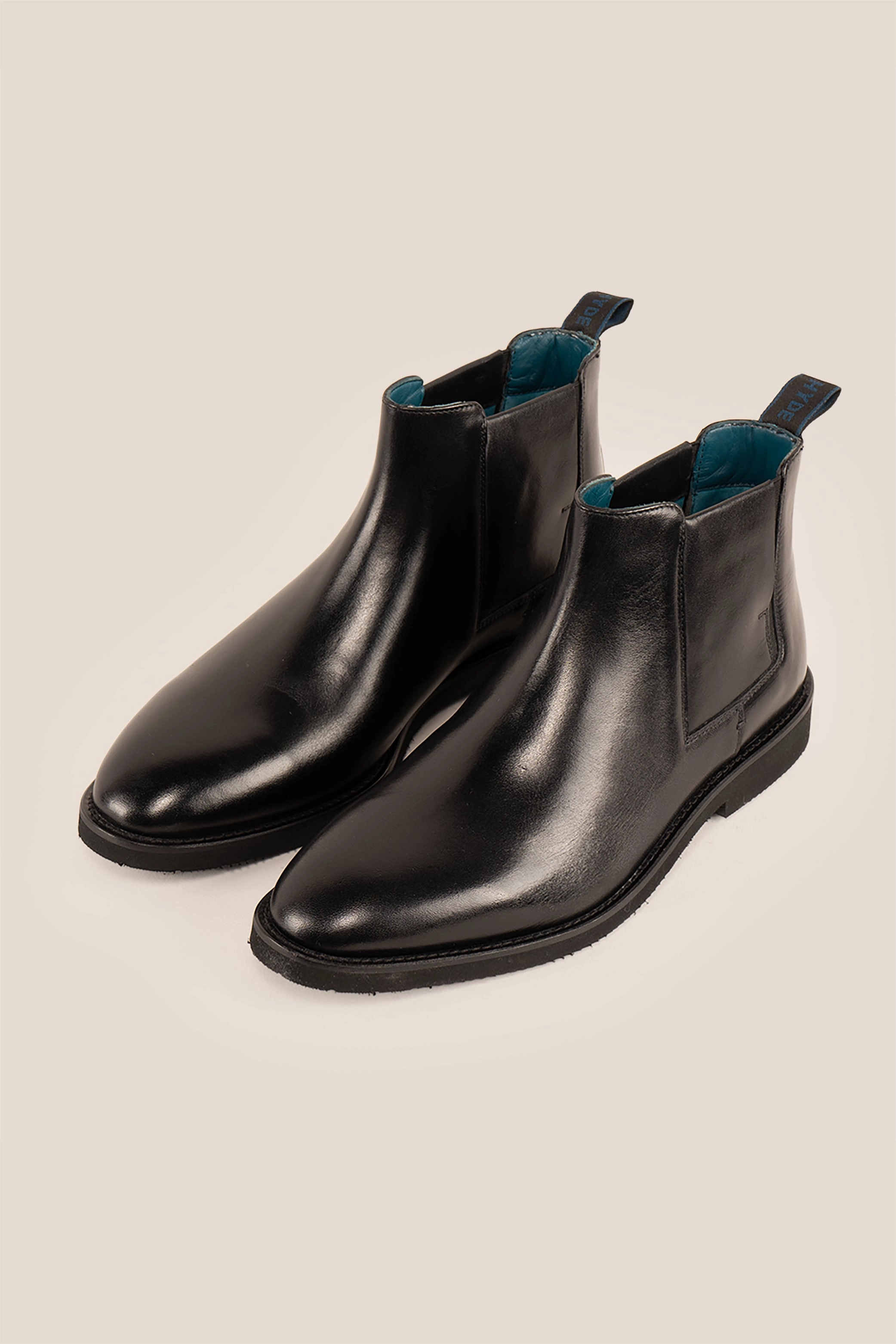 Comfortable Leather Chelsea Boots Christopher Black