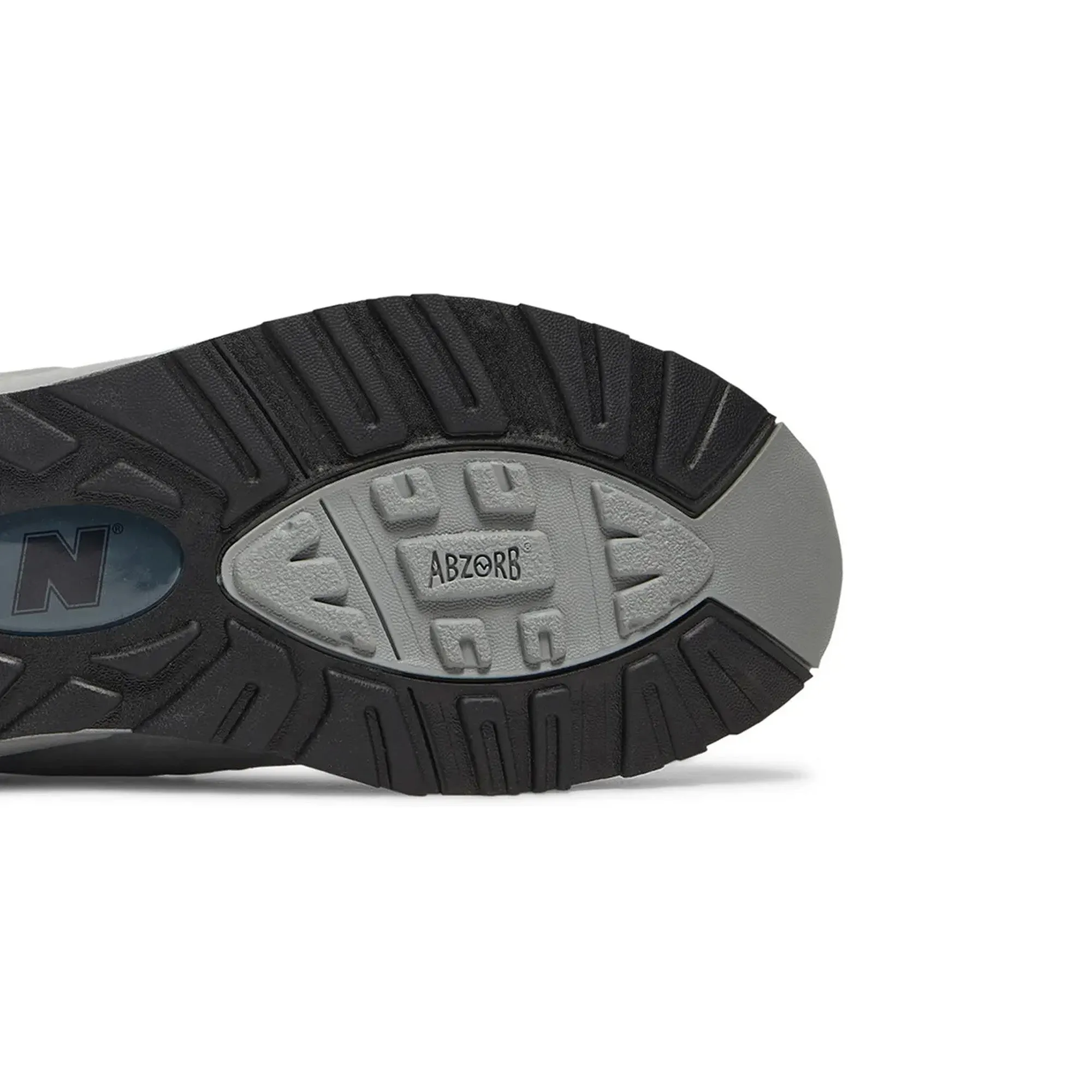 990v2 x WTAPS 'Grey' New Balance 9060 Olive