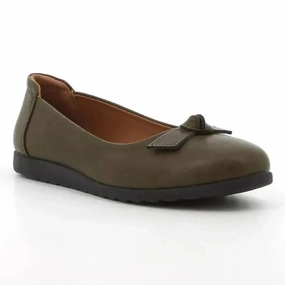 Beckett Brogues Soft Style by Hush Puppies Soft Haley Pump - Olive