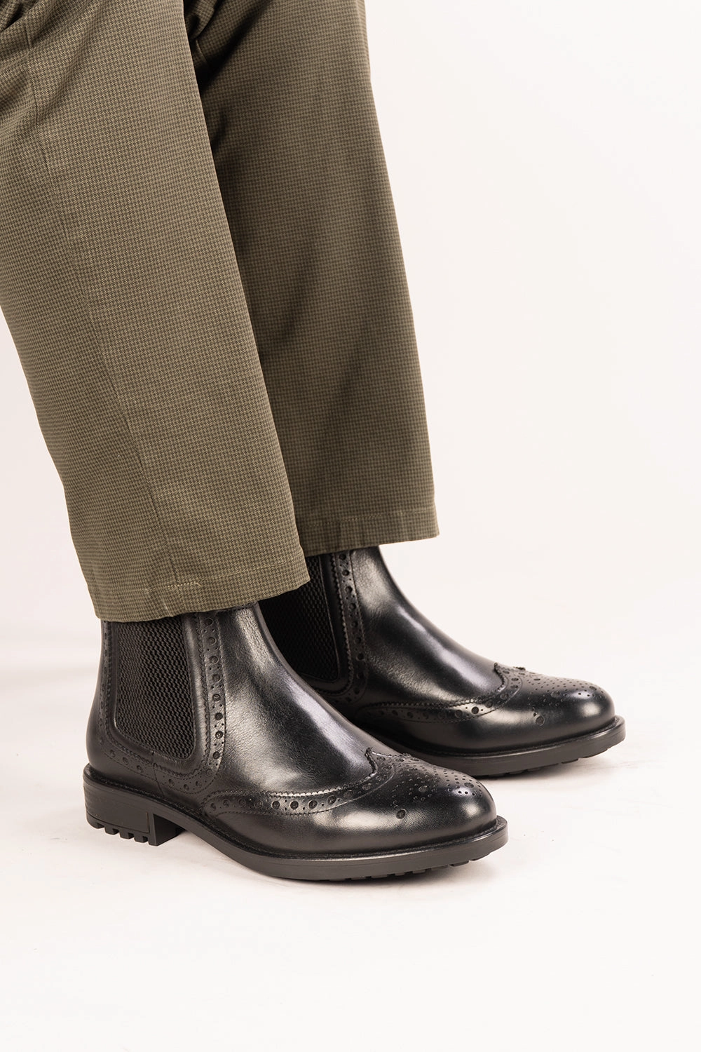 Gavin Black Leather Heeled Ankle Boots