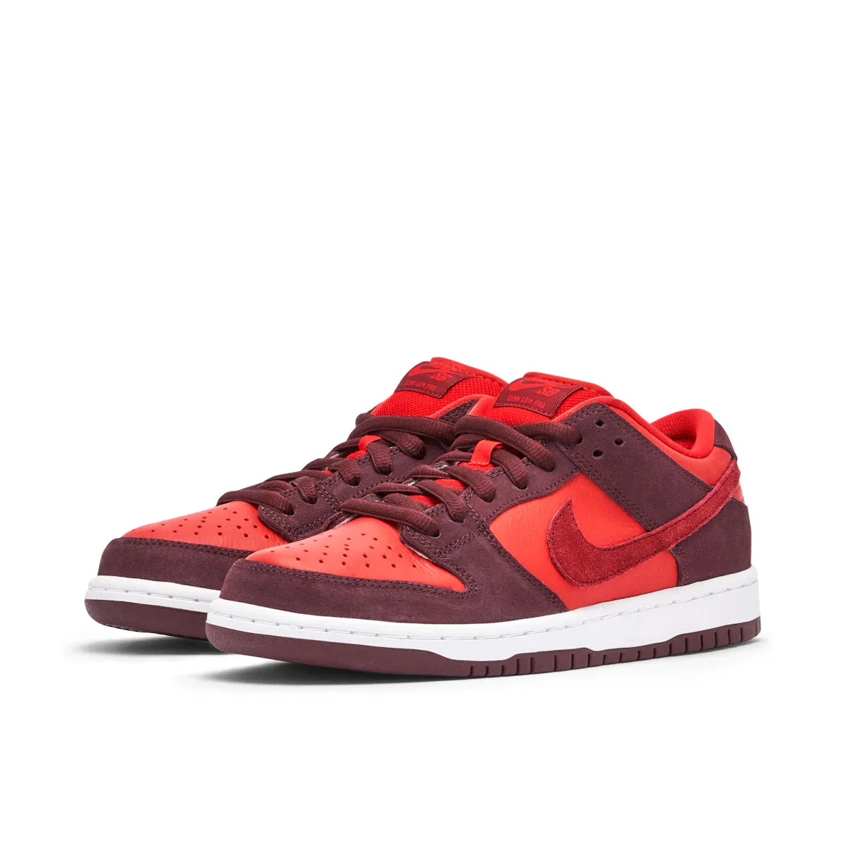 Nike SB Dunk Low Cherry High Top Shoes Nike