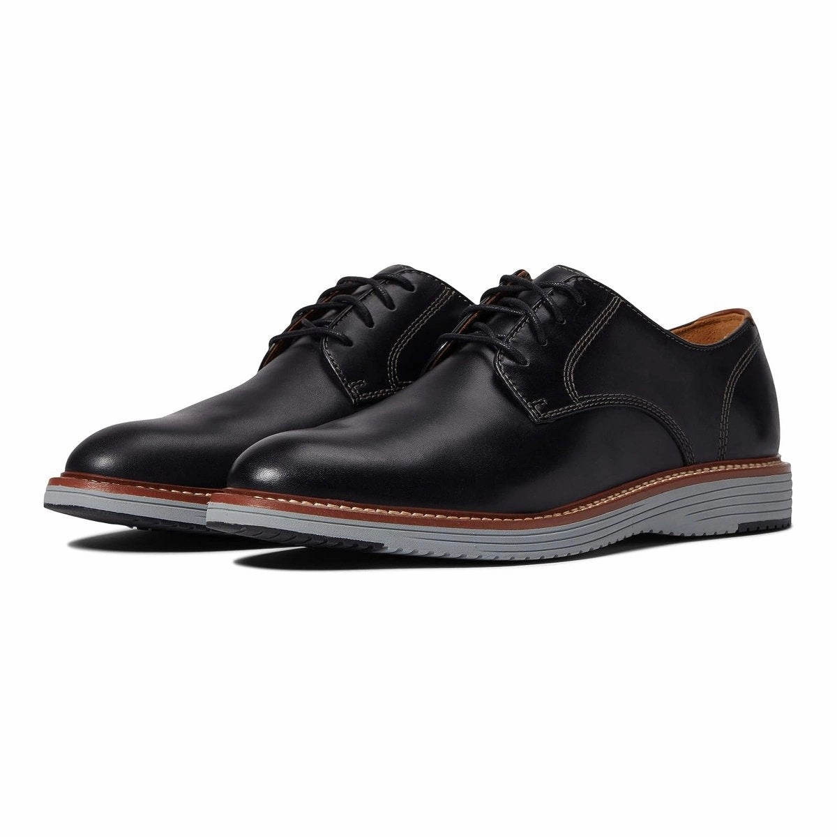 Johnston & Murphy Men's Upton Plain Toe Black Full Grain Extra Wide Oxfords