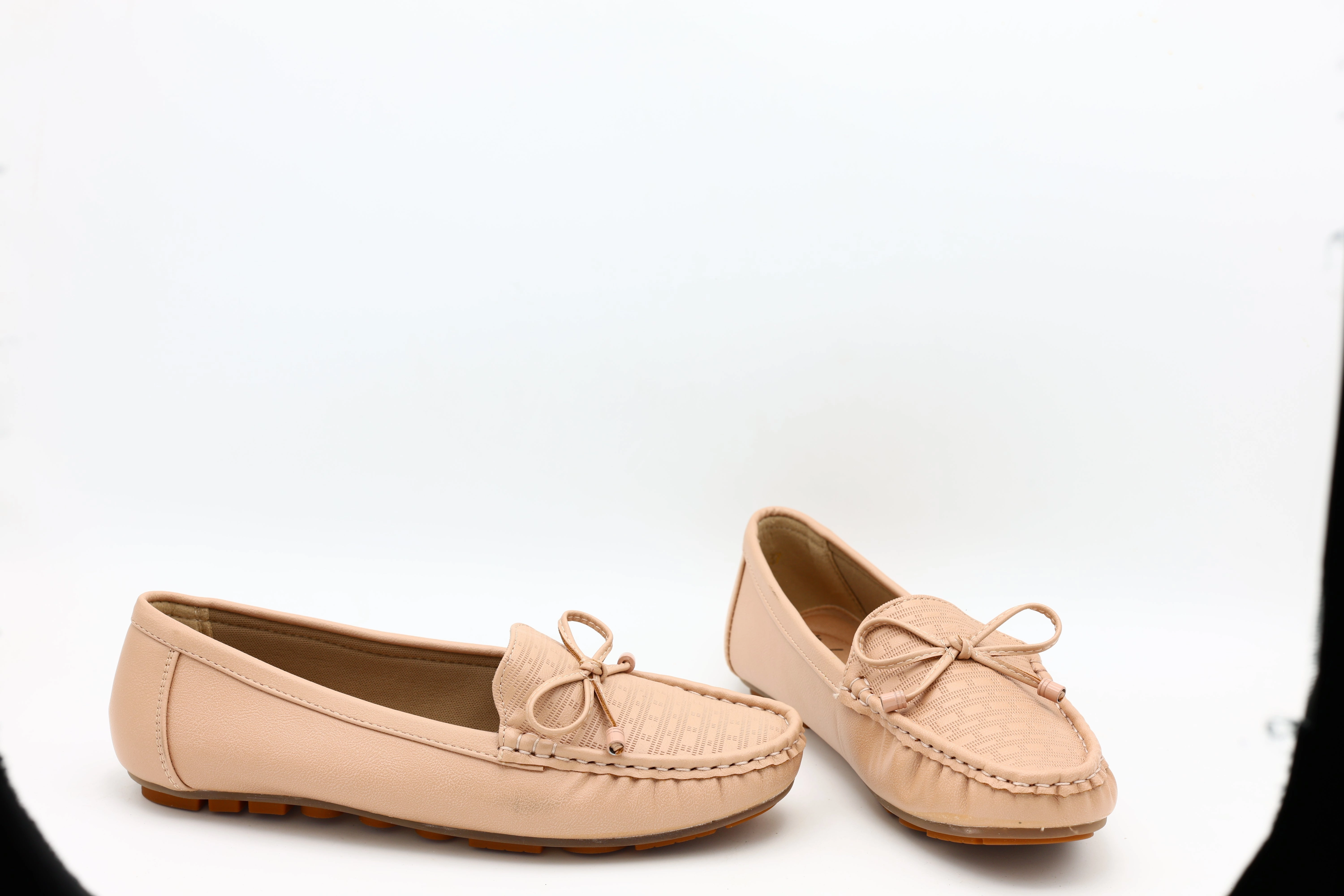 M0990 flat pump Shoes Flat Rockstuds