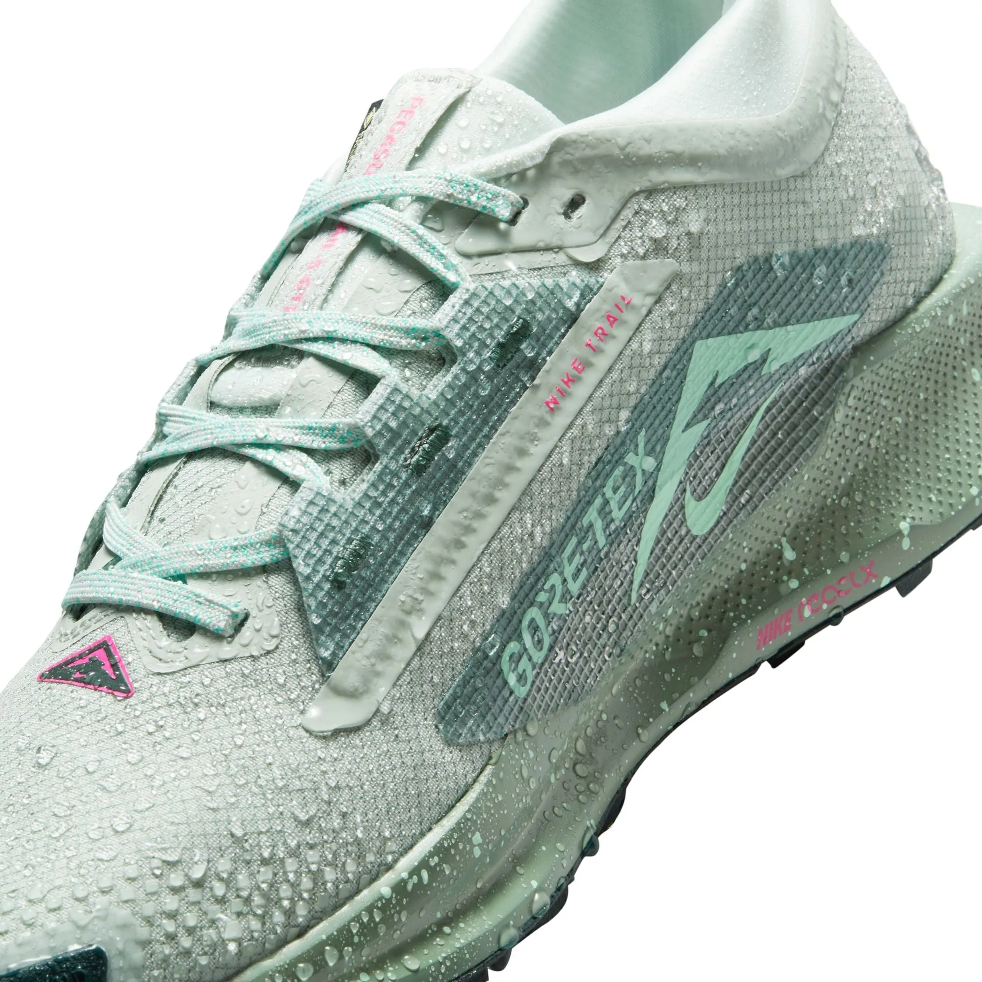 Mens React Pegasus Trail 5 GORE-TEX (013 - Light Silver/Seaweed/Clay Green) Trail Running Shoes For Underpronation