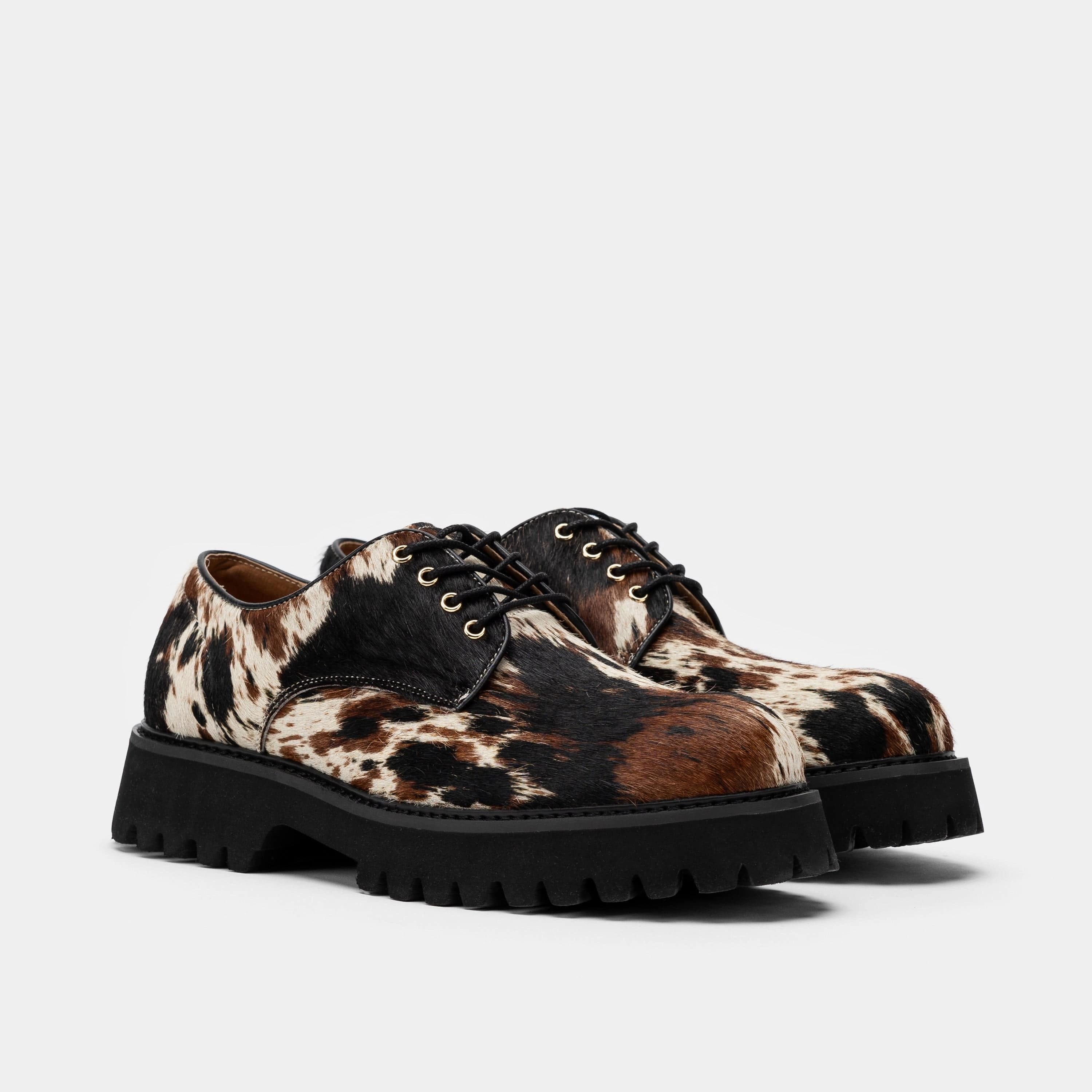 Ms. Luca Dark Horse Lug Derby Derby Lace Up Shoes