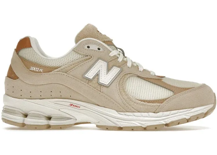 New Balance 680 V7 Women's New Balance 2002R Sandstone