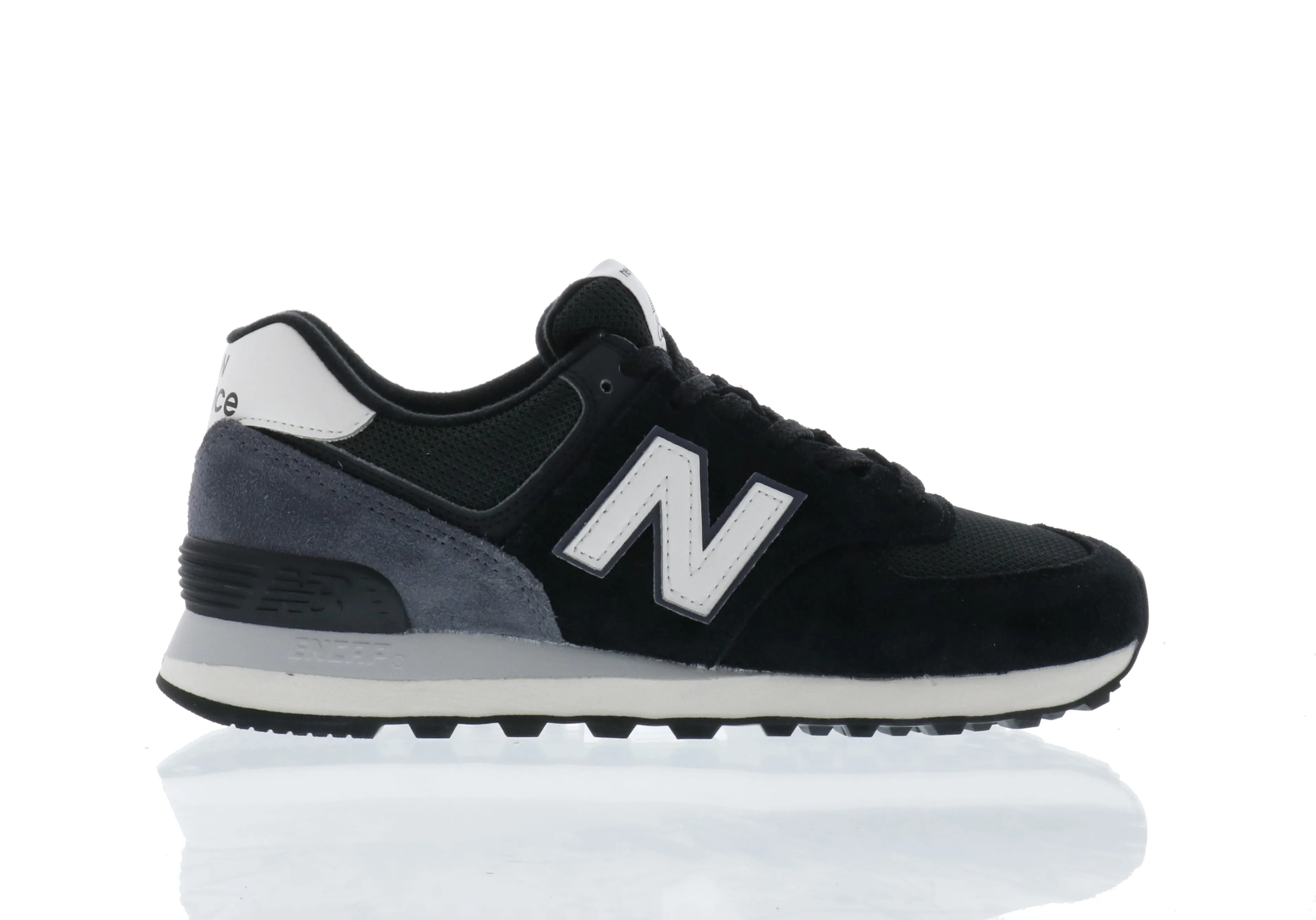 New Balance 574 (UNISEX) - Black New Balance 2002r