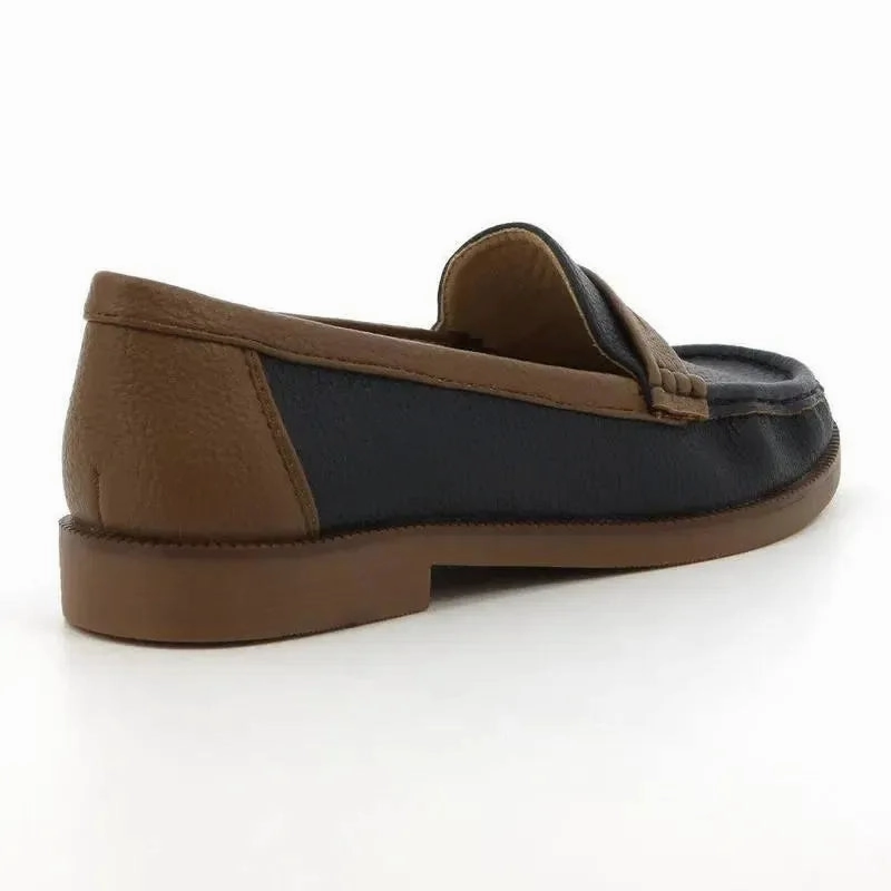 Toms Brogues Soft Style by Hush Puppies Lamar Loafer With Saddle - Navy