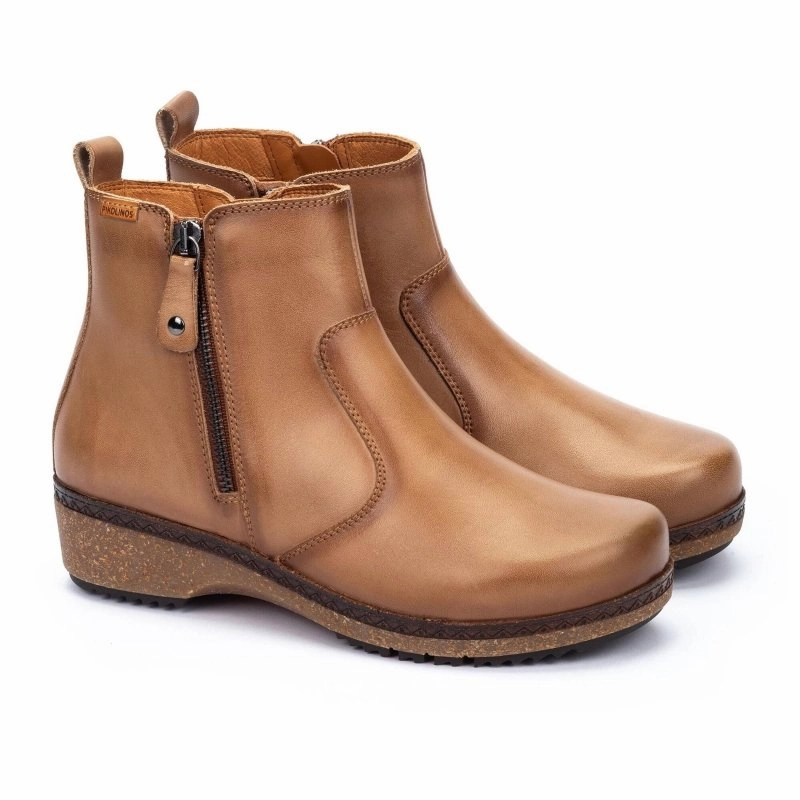 Pikolinos Women's Granada W0W-8988C1 - Castor Shoes With Grey Dress Pants