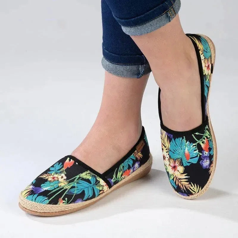 Pierre Cardin St Tropez 8 Espadrille Slip On - Black Floral