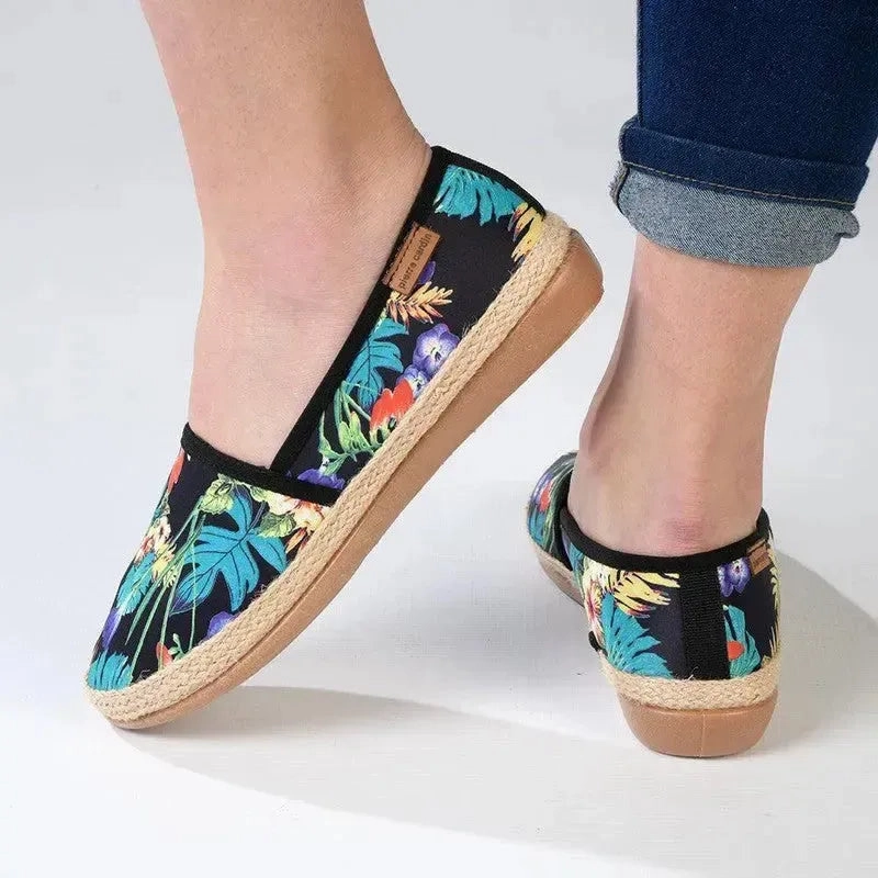 Pierre Cardin St Tropez 8 Espadrille Slip On - Black Floral