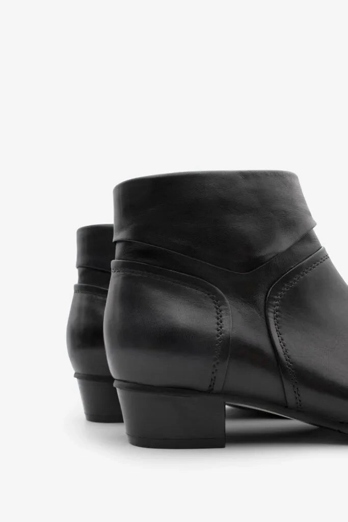 Stefany - 378 Shoes With Dresses