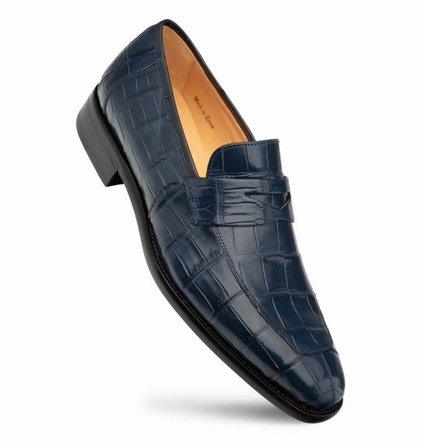 Best Jeans For Loafers Style: Piccolo-Blue