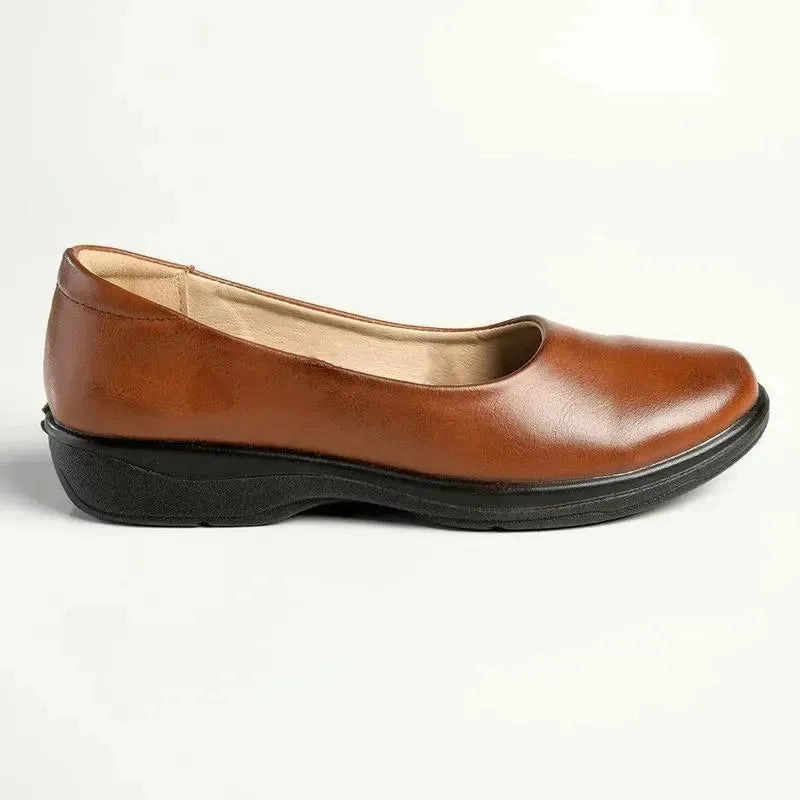 Soft Style by Hush Puppies Jasmine Flat Court Walker - Tan Brogues Casual
