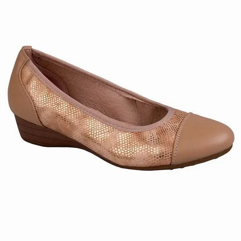 Brogues And Shorts Soft Style By Hush Puppies Rishelle Wedge - Rose Gold Reptile