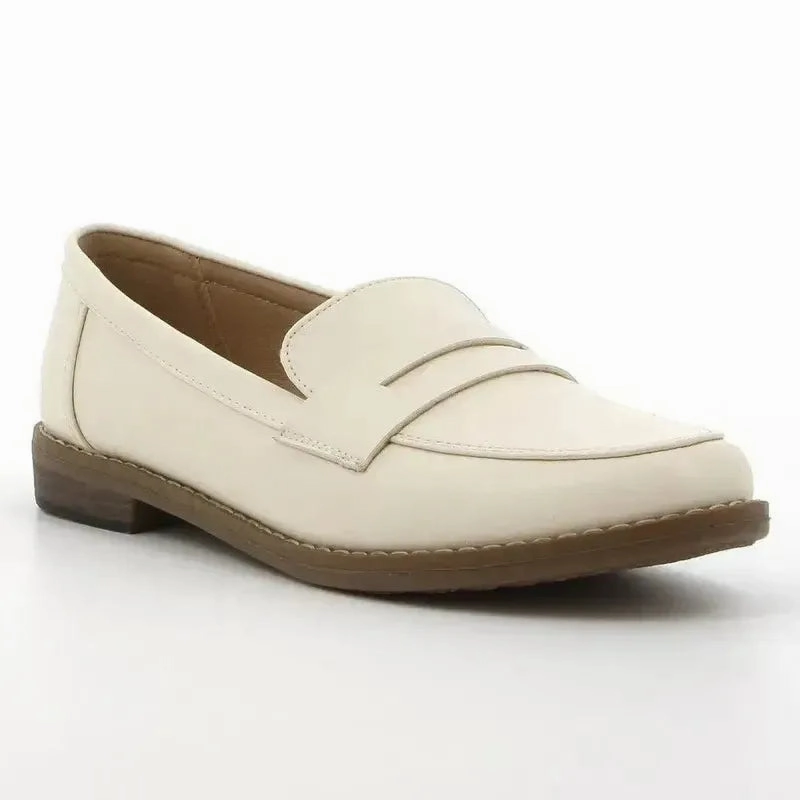 Soft Style by Hush Puppies Tysan Loafer With Saddle - Ivory