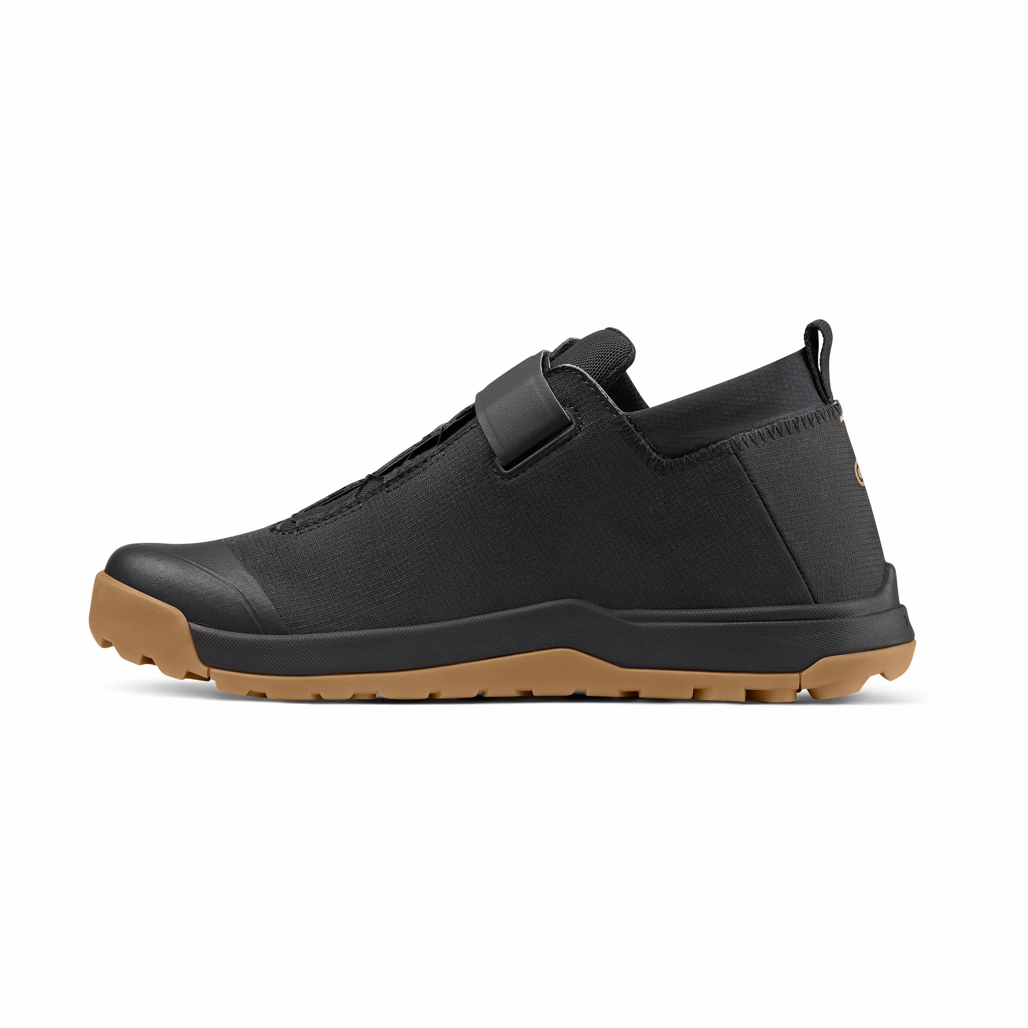 Stamp Trail BOA Flat Shoes - Black/Gold