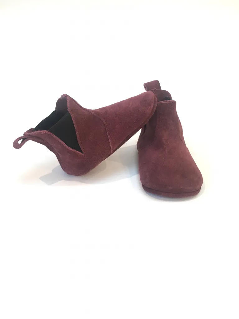 High End Cowgirl Boots Suede Indie Chelsea Boot - Plum